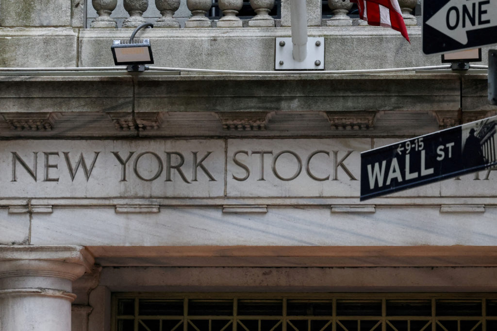 FILE PHOTO: FILE PHOTO: NYSE Wall Street entrance in New York, U.S.
