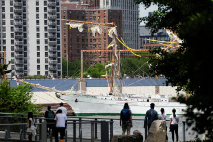 Mexican tall ship was underway less than 5 minutes before crashing into Brooklyn Bridge