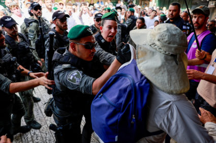 Thousands of Israeli nationalists chant 'death to Arabs' during annual procession through Jerusalem