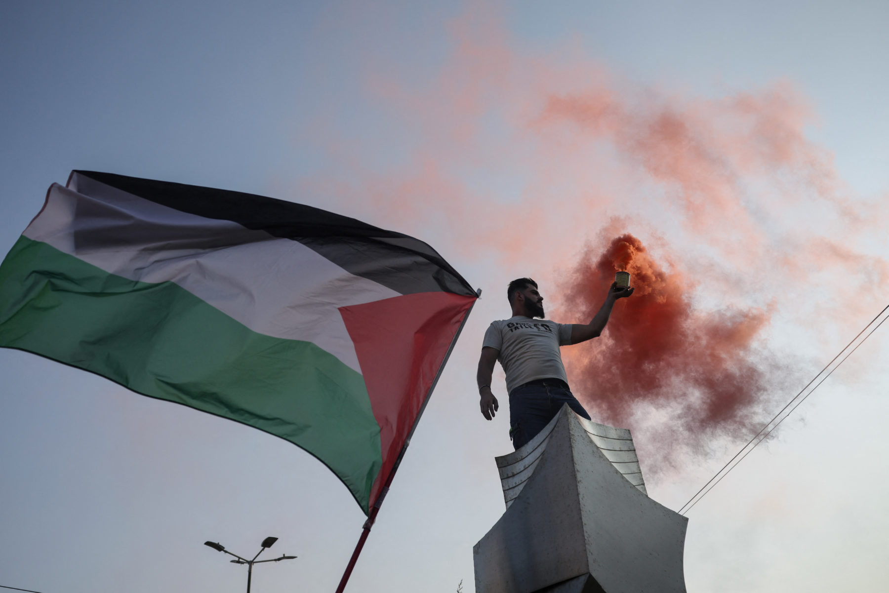 Protest in Athens after Israeli forces seize Gaza aid boat Madleen