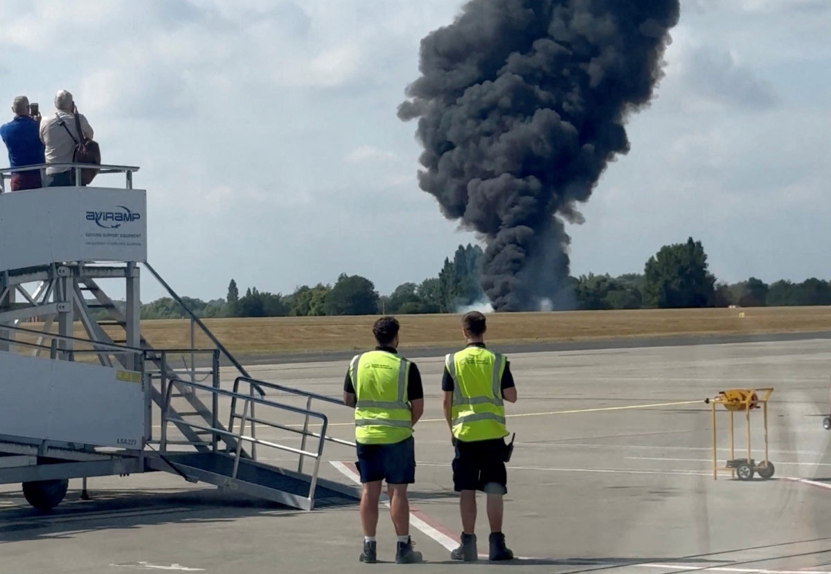 Four people killed in small plane crash at London airport | PBS News