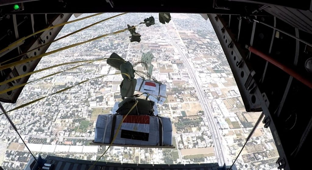 News Wrap: Israeli strikes and gunfire kill at least 46 in Gaza