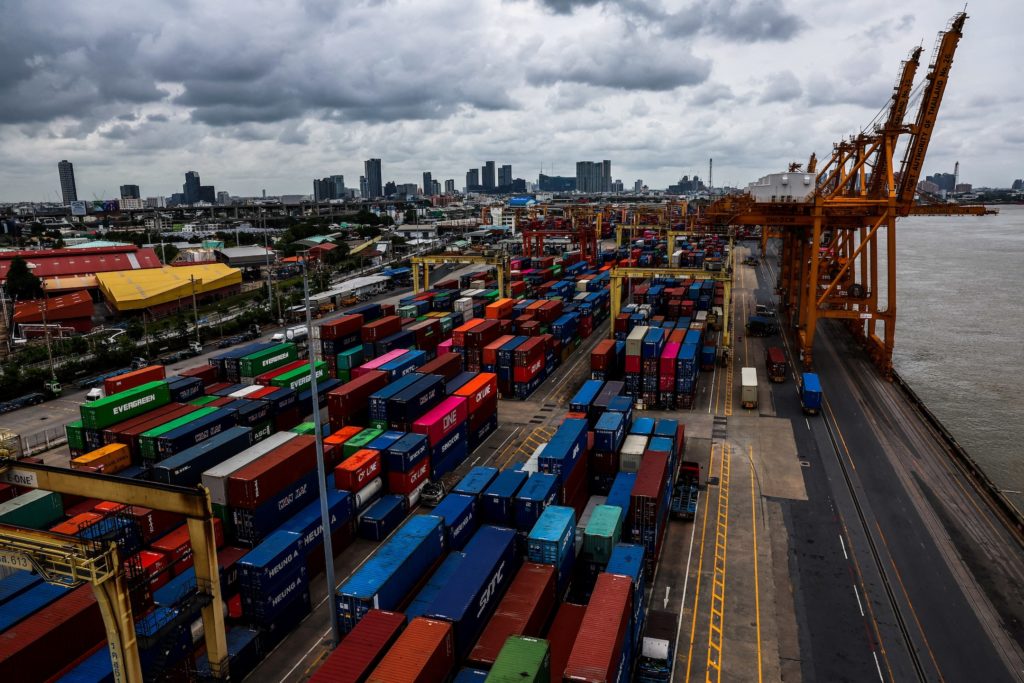 News Wrap: Trump announces 50% tariffs on Brazil for Bolsonaro ‘witch hunt’