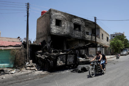 Fresh clashes break out in Syria as interim government struggles to ease factional tensions