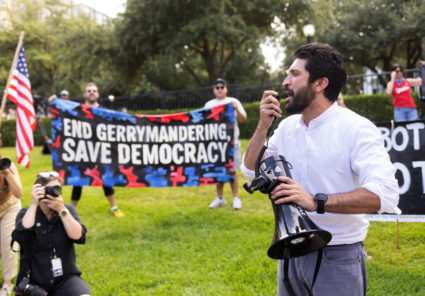 Democratic lawmakers in Texas leave the state in redistricting battle