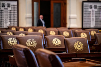 Democratic lawmakers in Texas leave the state in redistricting battle