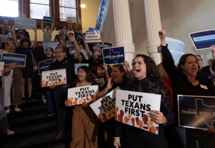 Democratic lawmakers in Texas in redistricting battle