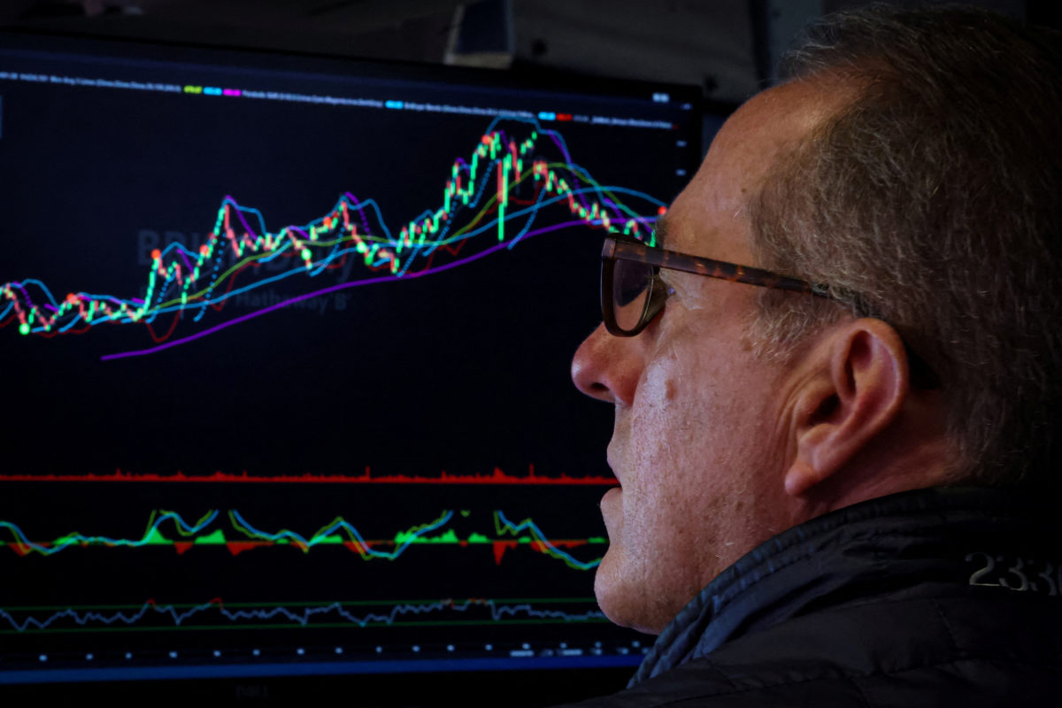Wall Street rallies over hopes that the Federal Reserve will lower ...