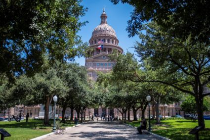 Democratic lawmakers in Texas leave the state in redistricting battle