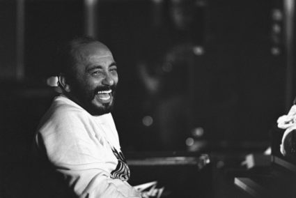 Old lady rapping in the wedding singer | Beachweddingtips.com