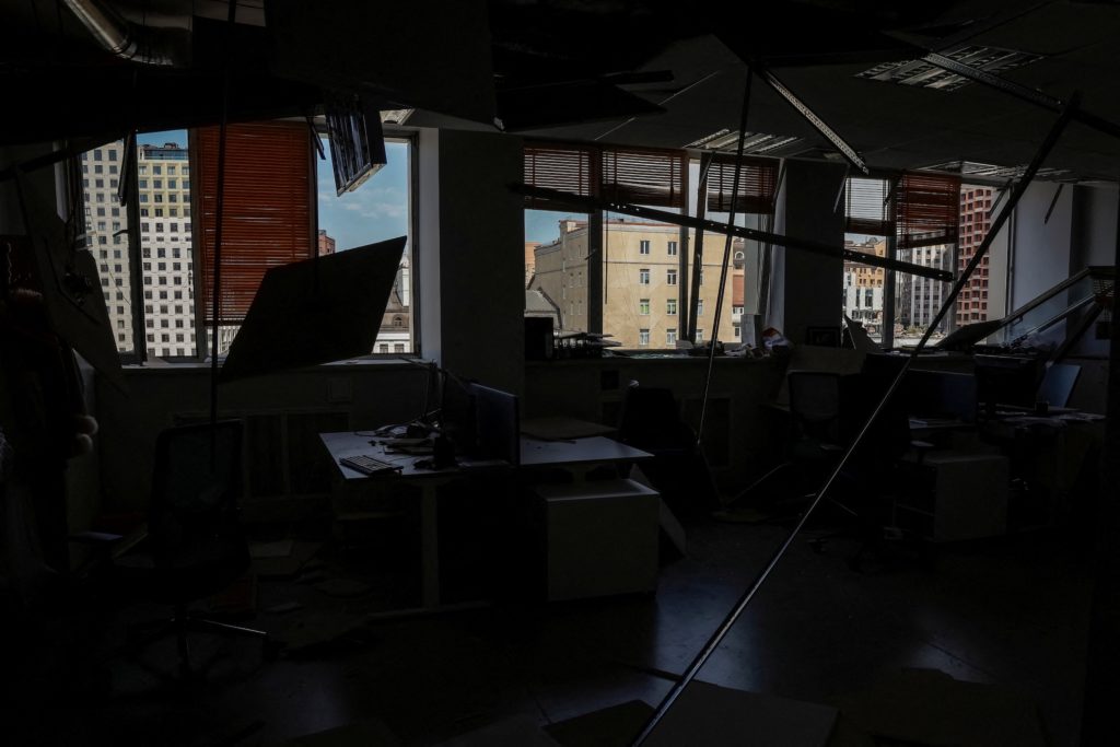News Wrap: Russian drone attack on Kyiv kills at least 18