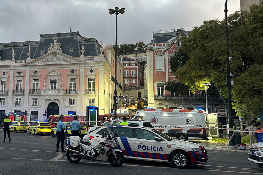 Lisbon's Gloria funicular crash