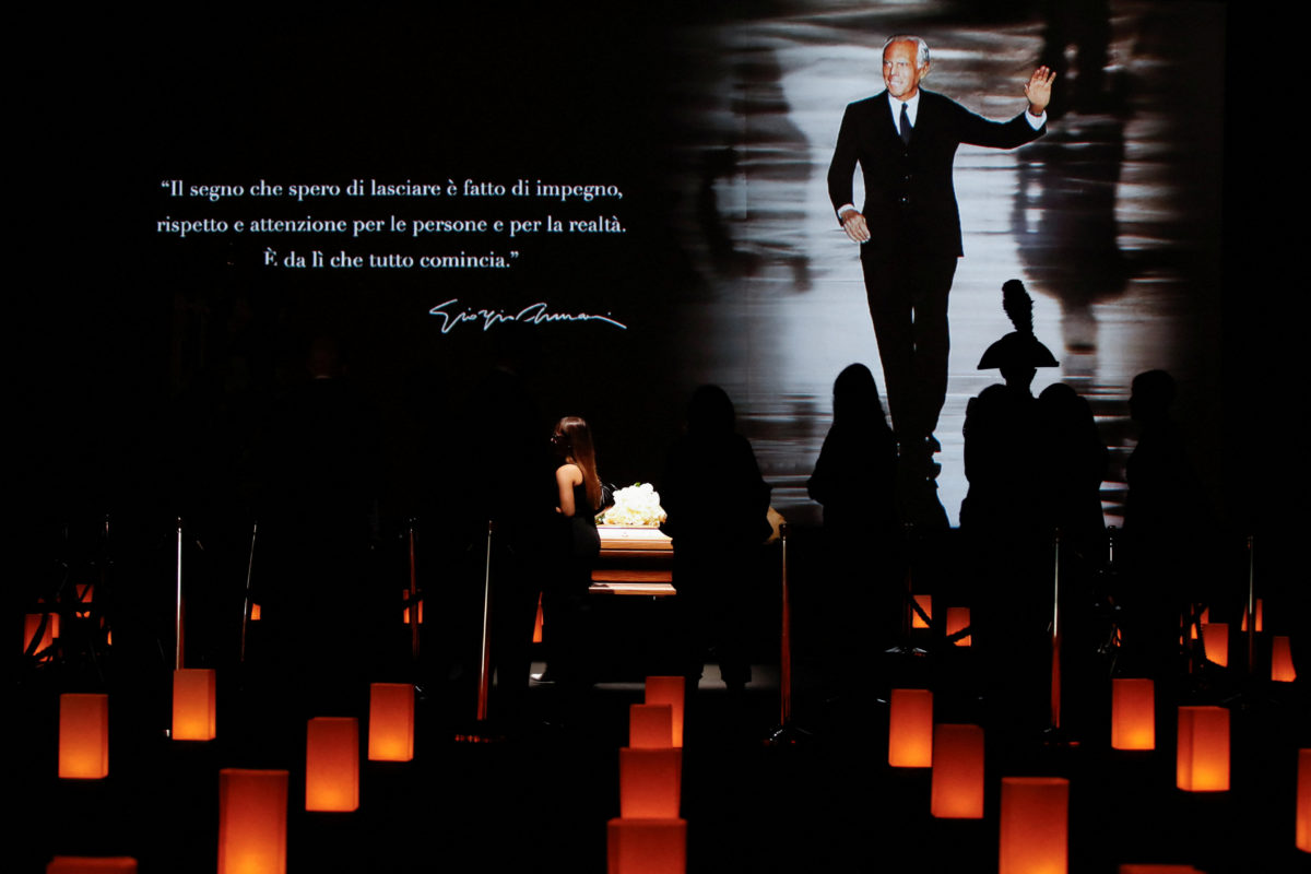 Mourners pay last respects to fashion icon Giorgio Armani in Milan ...
