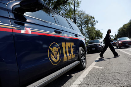 New Chicago immigration campaign prompts confusion as city braces for federal intervention