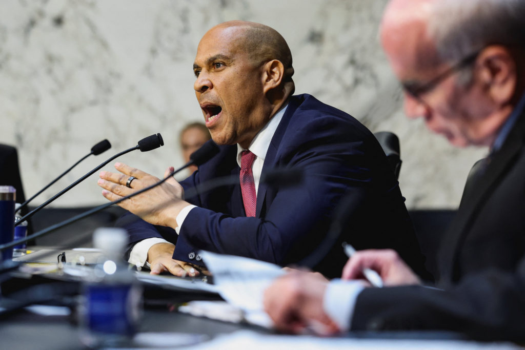 WATCH: Sen. Booker tells Patel 'you’re not going to be around long' as FBI director