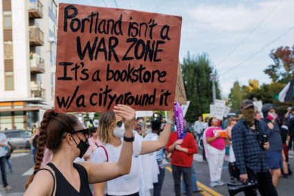 News Wrap: Pentagon confirms plans to send 200 National Guard members to Portland