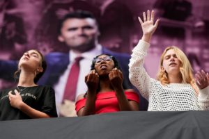 Memorial service for slain conservative commentator Kirk in Glendale