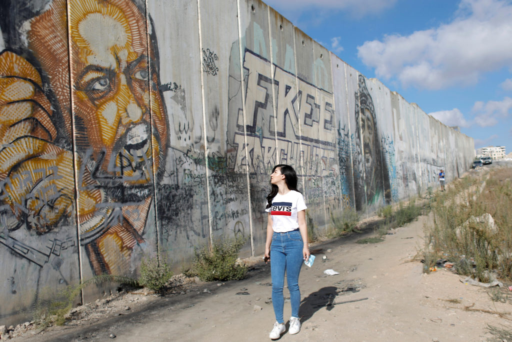 Young Palestinians seek new ways to achieve goals, 20 years after Second Intifada