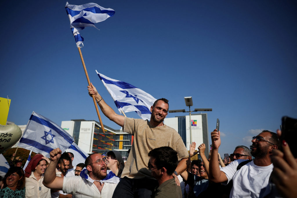 Hostages-prisoners swap deal between Hamas and Israel