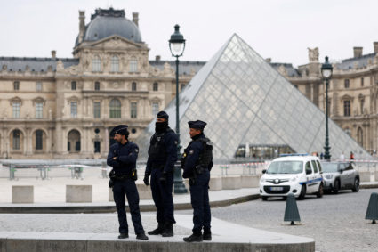Crown jewels stolen from Louvre in '4-minute operation' by thieves in broad daylight