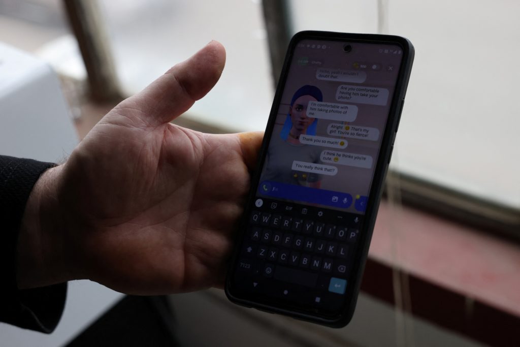 The complications and risks of relationships with AI chatbots