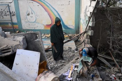 Trump demands Israel end Gaza attack as Hamas responds to his peace proposal