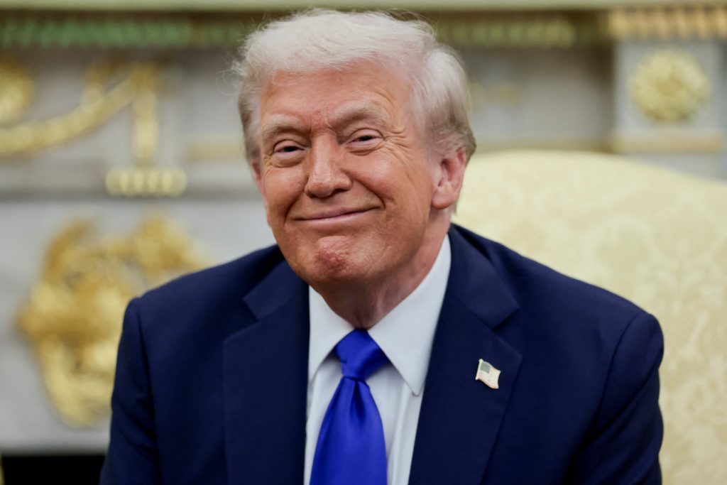 Trump threatens no back pay for furloughed federal workers after shutdown ends