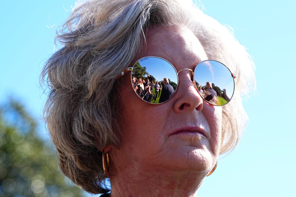 Susie Wiles, Trump’s chief of staff, criticizes Bondi’s handling of Epstein files in Vanity Fair interview