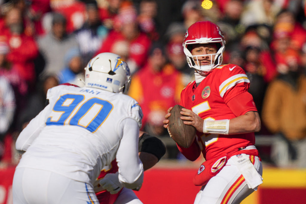 NFL: Los Angeles Chargers at Kansas City Chiefs