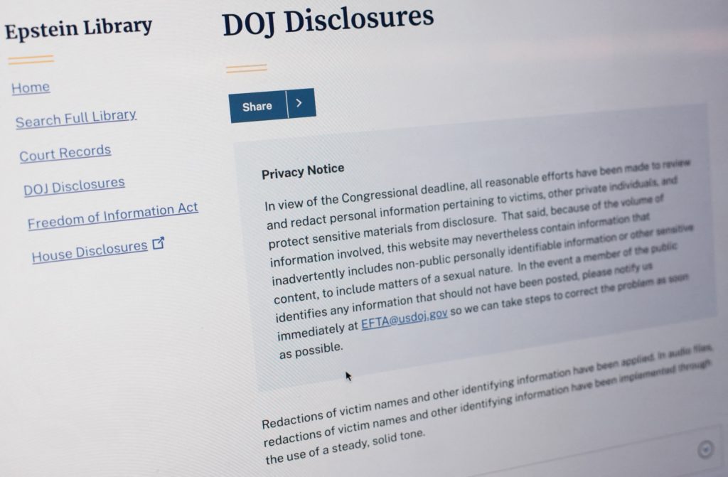 PBS NewsHour 관련 이미지