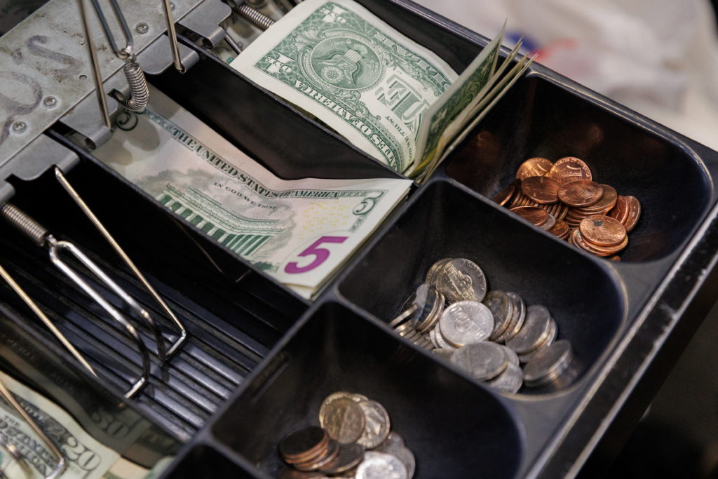 Penny shortage in U.S. causing some businesses create new workarounds