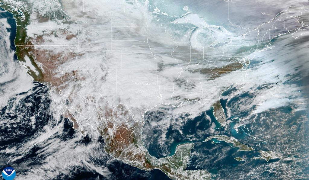 pbs.org - LIVE MAP: See the U.S. winter storm 72-hour snowfall forecast