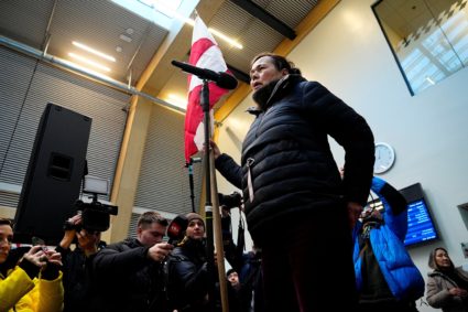 Vivian Motzfeldt lands in Nuuk