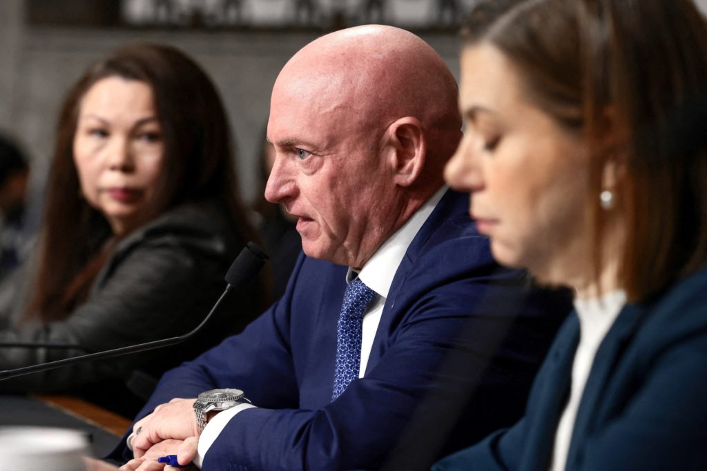 News Wrap: Hegseth censures Sen. Kelly for video urging troops to resist unlawful orders