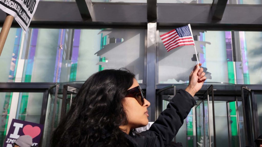 Most Americans say country worse off than a year ago, new poll shows