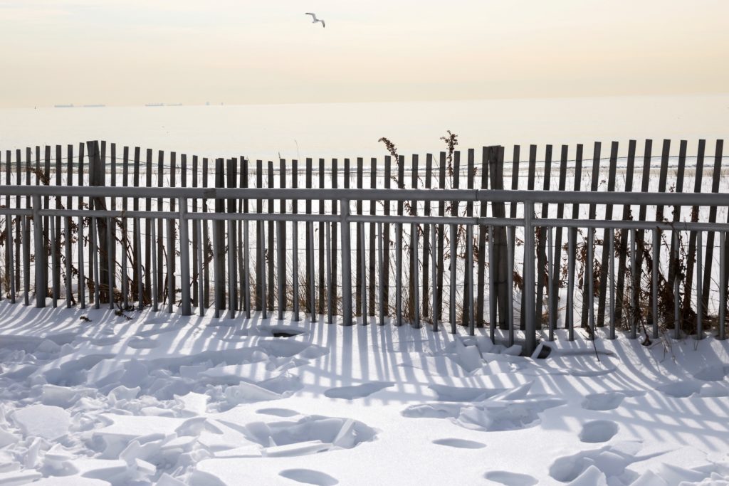 News Wrap: Winter storm piling up snow in Sierra Nevada range