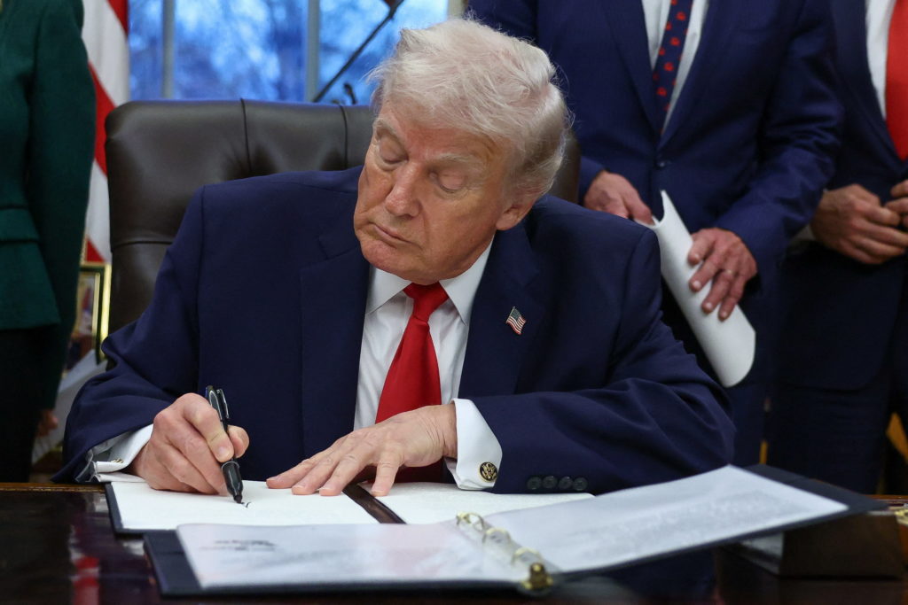 Trump signs executive orders aimed at home affordability ahead of midterms