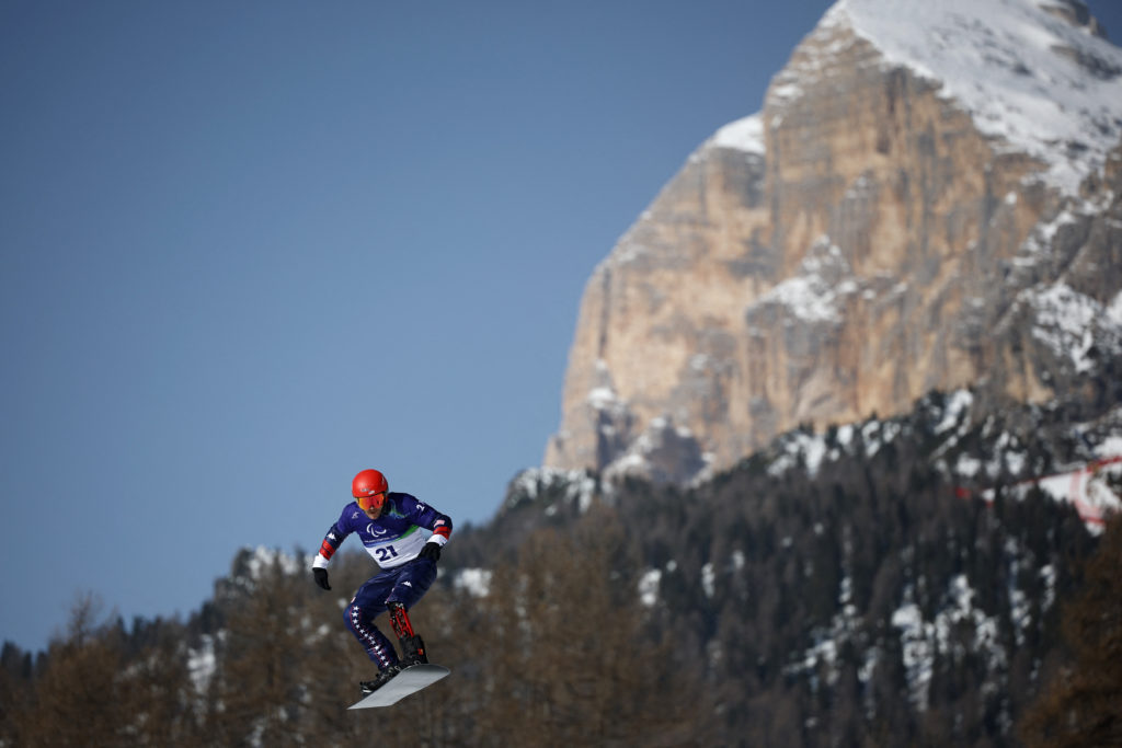 Para Snowboard - Men's Snowboard Cross Training