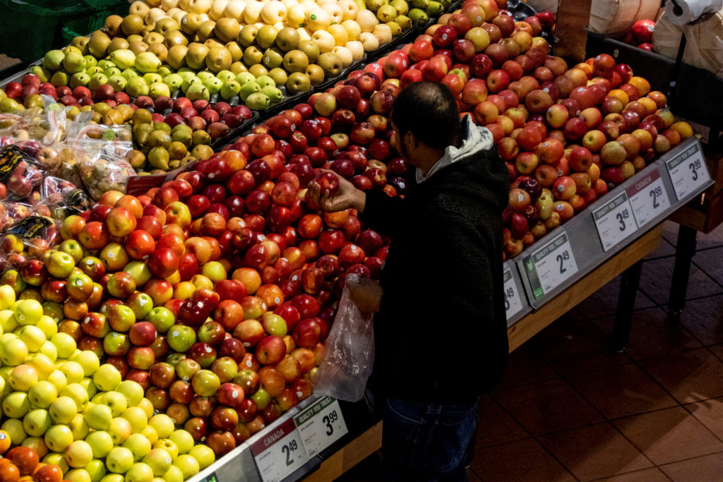 FILE PHOTO: Inflation contiunes to raise concerns in Toronto