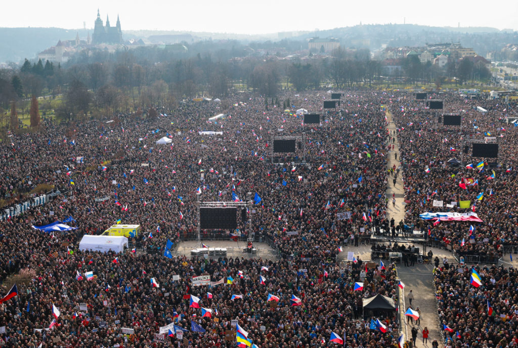 Tens of thousands of people in Prague protest against new government of Czech prime minister Babi&scaron;