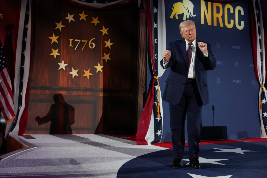 WATCH: Trump promises 'bigger majorities' for Republicans at House GOP dinner