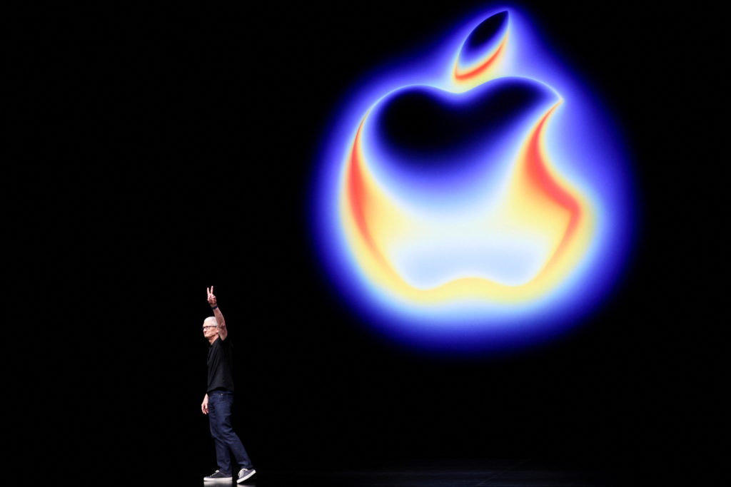 Woke Apple Gets New Overlord: Will Hardware Guy Save Us From the Rainbow Agenda?