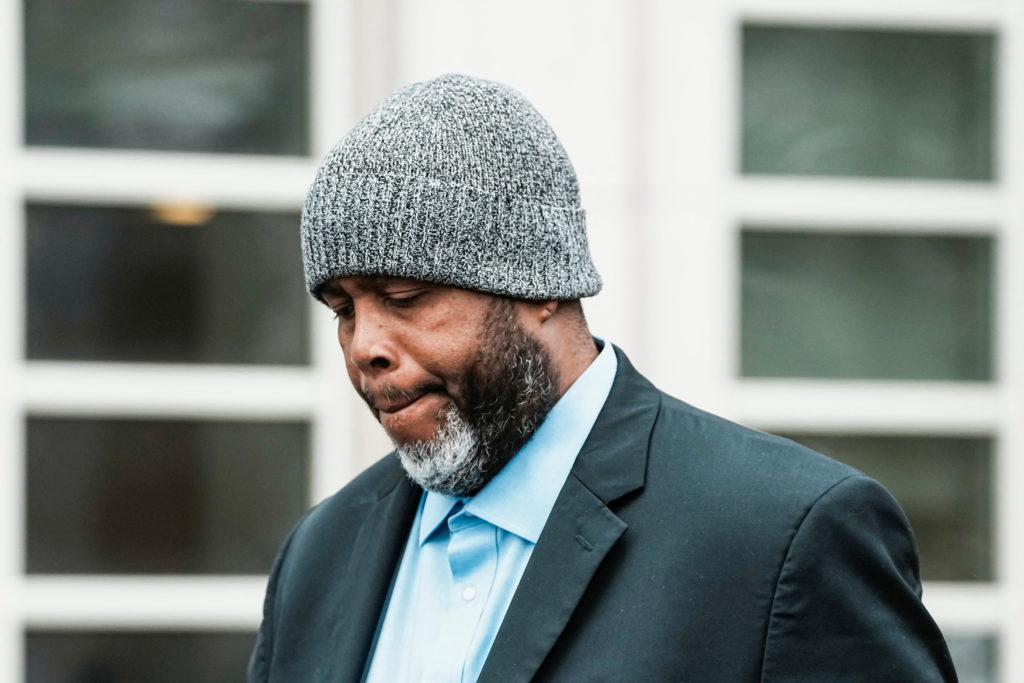 Ex-NBA player Damon Jones expected to make 1st guilty plea in gambling sweep