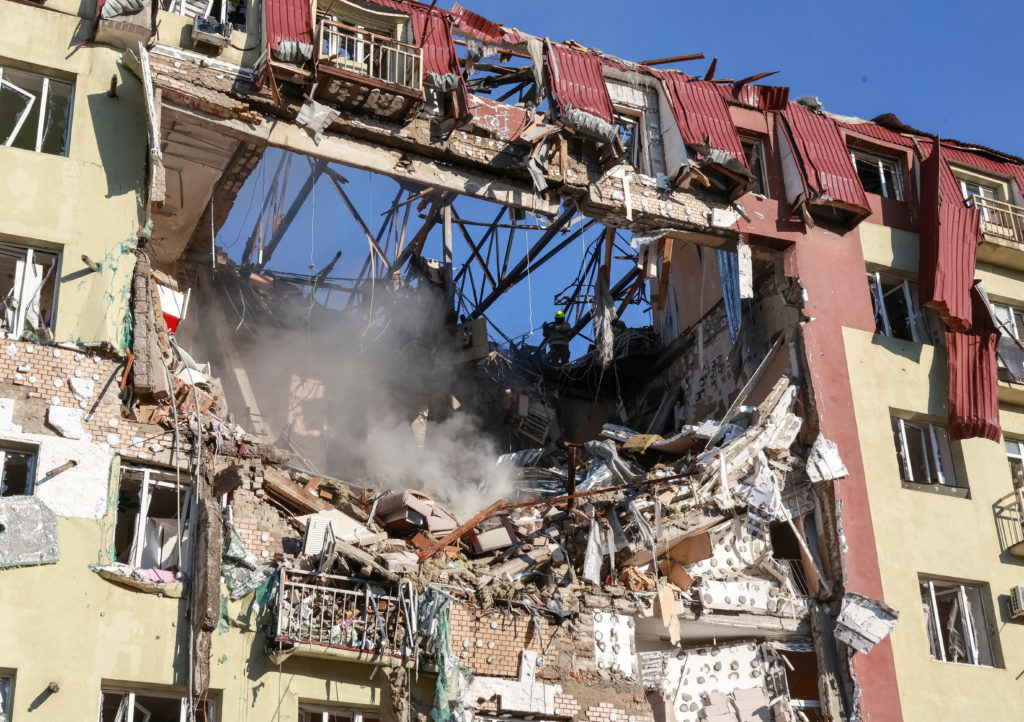 Russian Attacks in Ukraine Highlight Civilian Cost of War; Expectant Mother, Children Among the Wounded