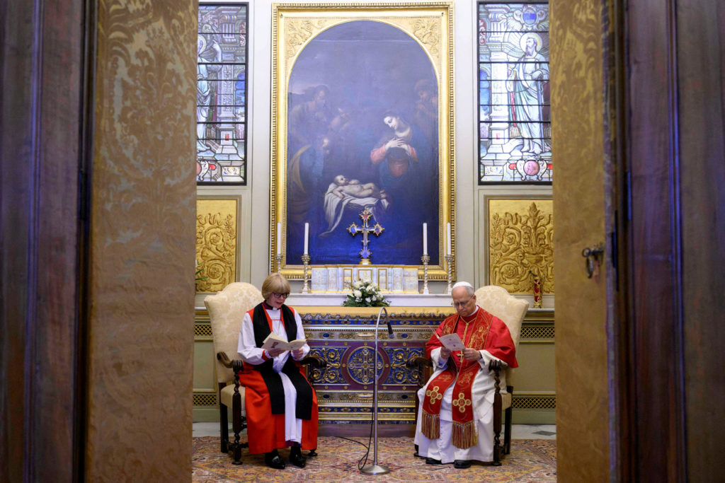 Pope Leo XIV prays with Archbishop of Canterbury Sarah Mullally in historic encounter