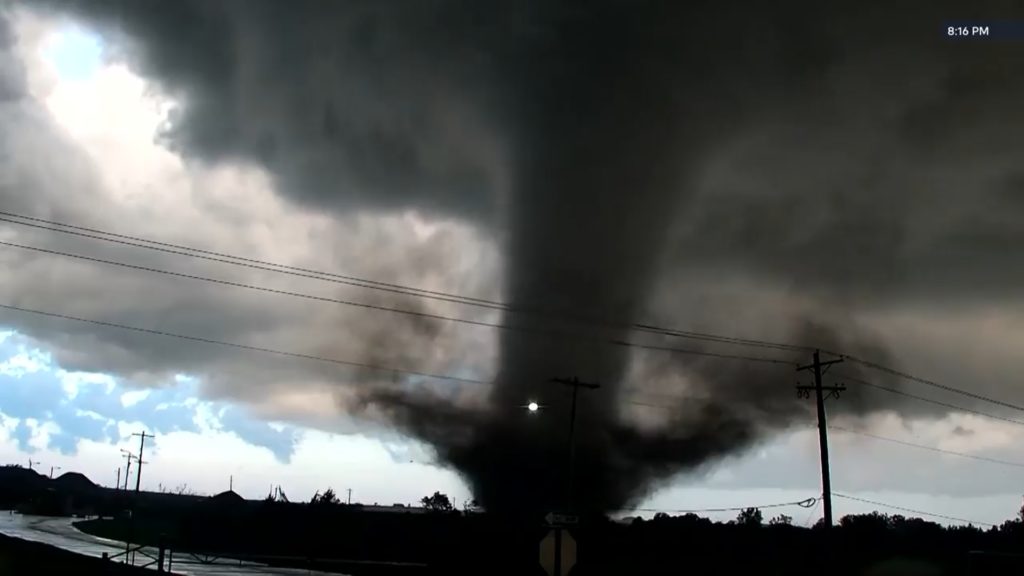 Tornado barrels through Oklahoma, damaging 40 homes and shutting down roads