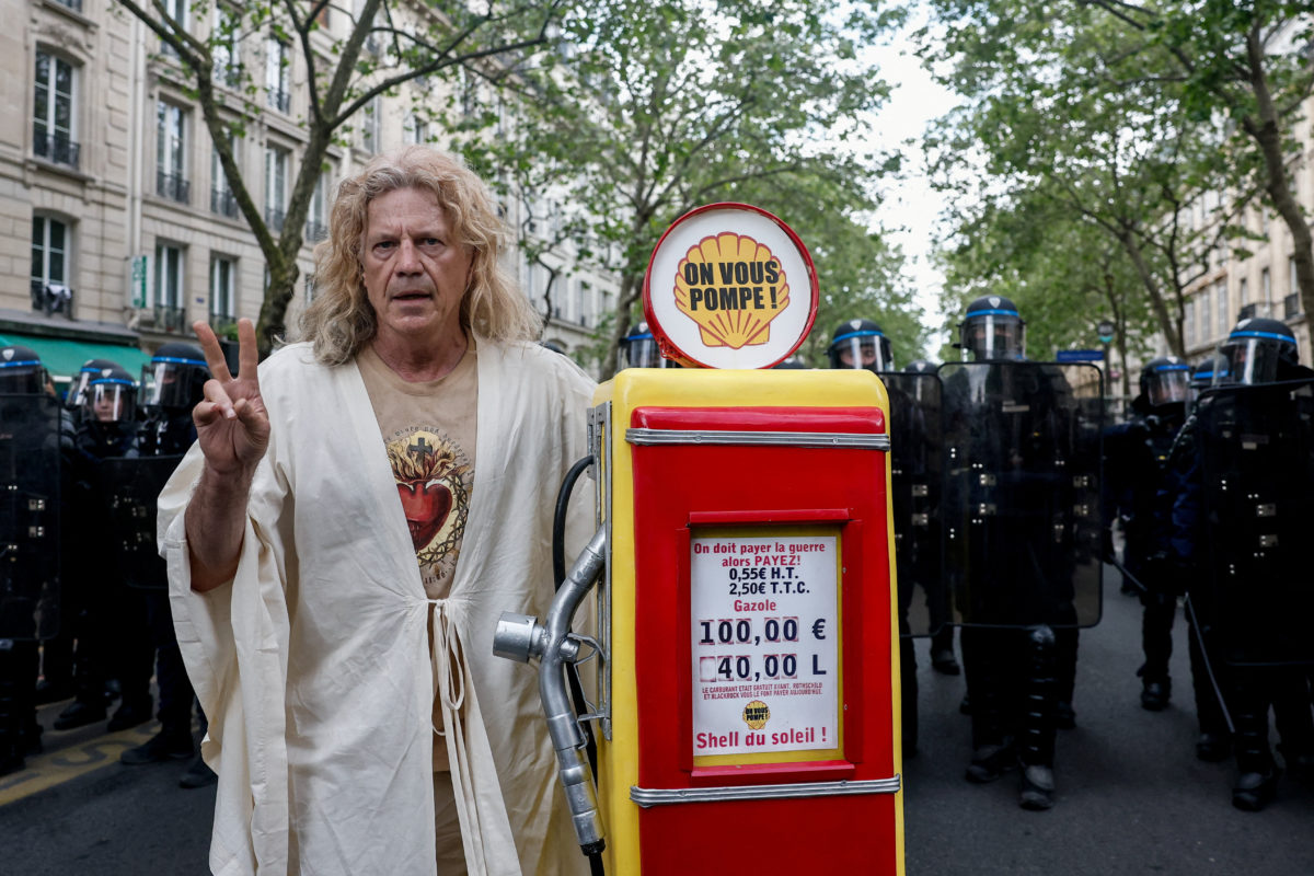 Global May Day protests demand peace and higher wages amid Iran war economic fallout — image 5