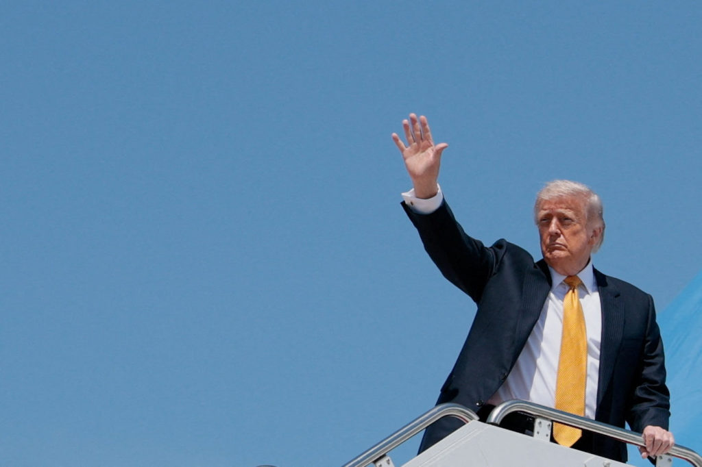 Trump Says He Ain't Trippin' 'Bout Our Pockets When Deal'in Wit Iran, Fo Real?