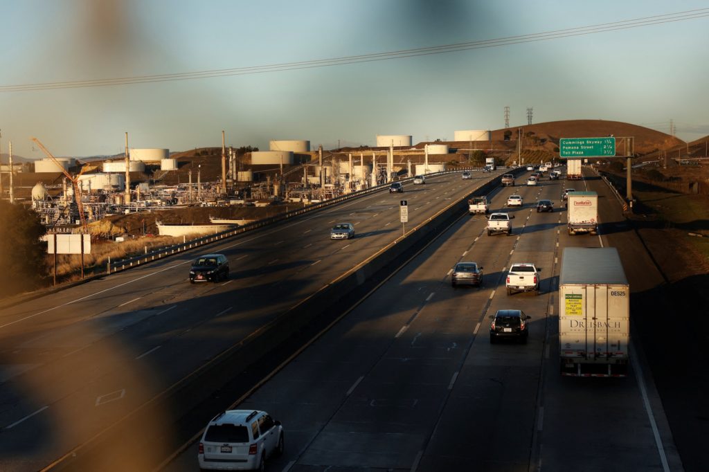 Thousands of immigrant truckers lose commercial licenses in Trump administration crackdown
