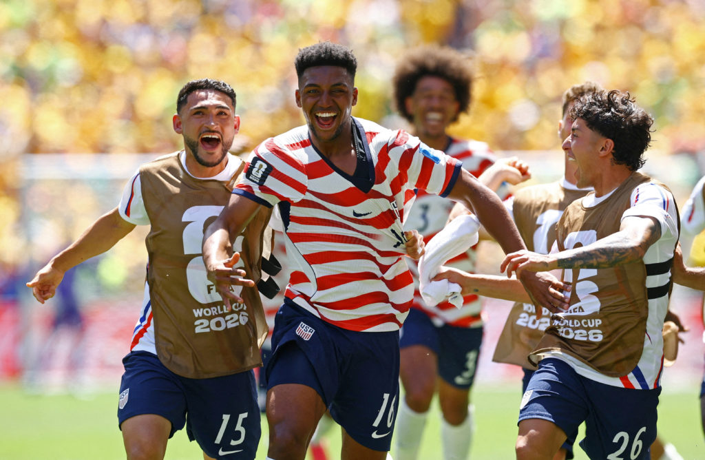 U.S. defeats Australia 2-0 to advance to World Cup knockout round